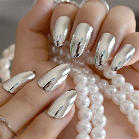 fake nails that go with every type of cloths|best false nails at salon.